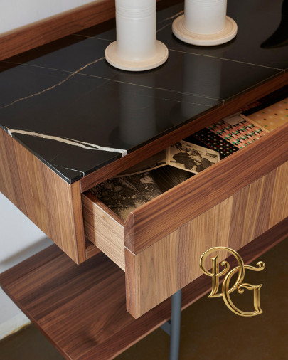 Консоль Arial