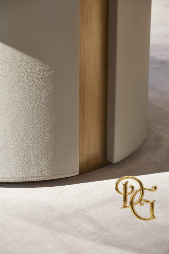 Стол обеденный Helytabov