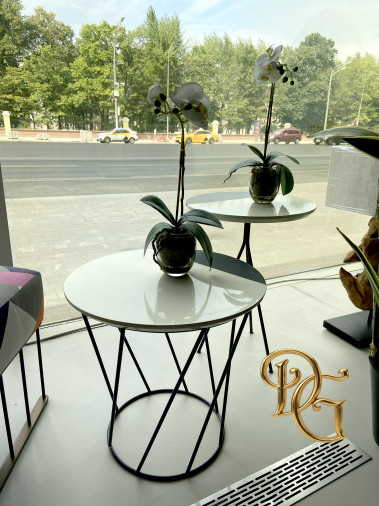 Столик журнальный Berry