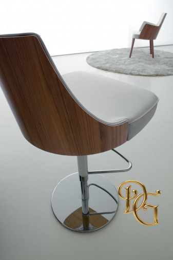 Барный стул Mila High