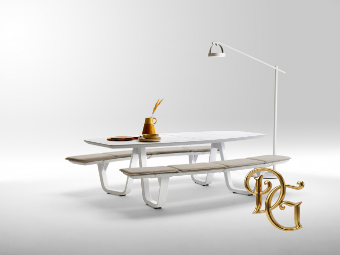 Стол обеденный 8teen