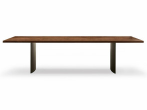 Стол обеденный Linha Dining