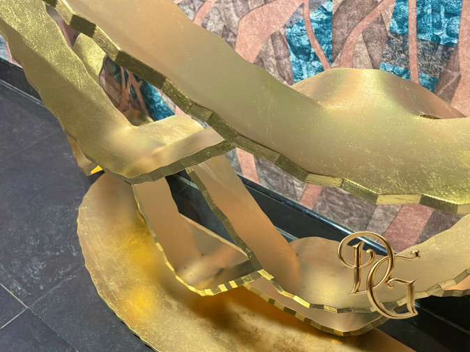 Консоль Glamour Neolitico