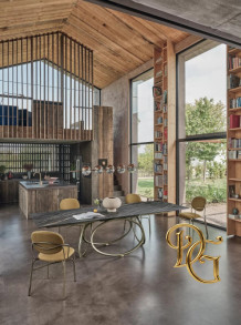 Стол обеденный Louis