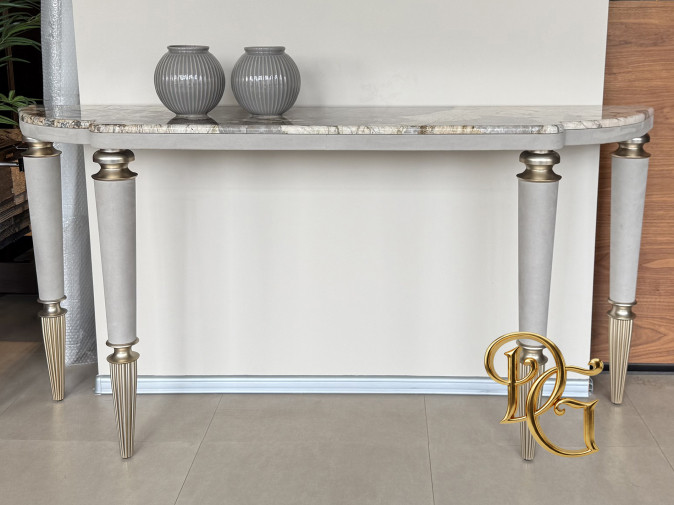 Консоль Laurie