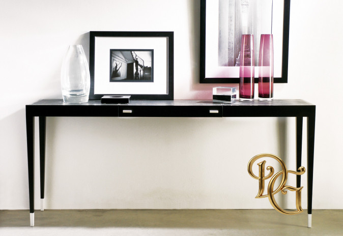 Консоль Zoe Brown