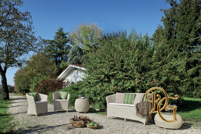 Столик журнальный Twiga