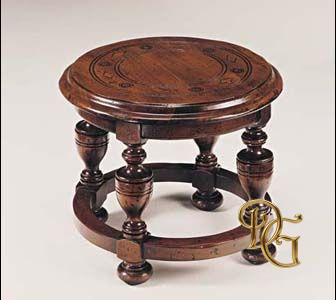 Столик журнальный T67