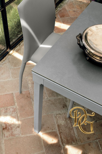 Стол обеденный Perigeo