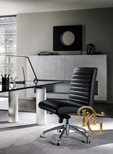 Кресло руководителя Karl