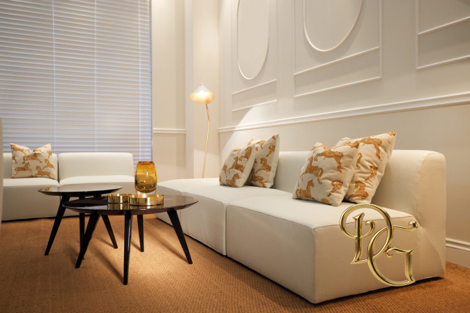 Диван Roger White