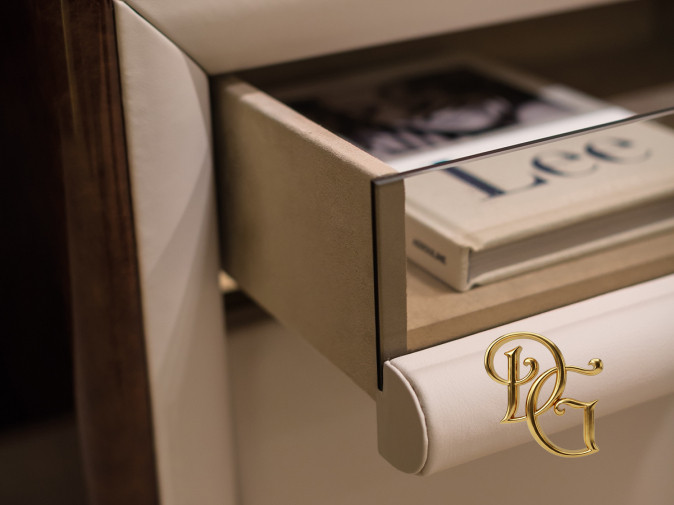 Тумбочка Madison