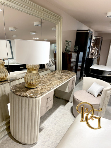 Туалетный столик Bach