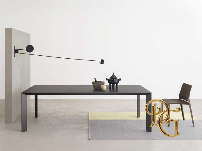 Стол обеденный Mac Black