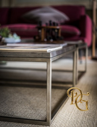 Столик журнальный Hugo