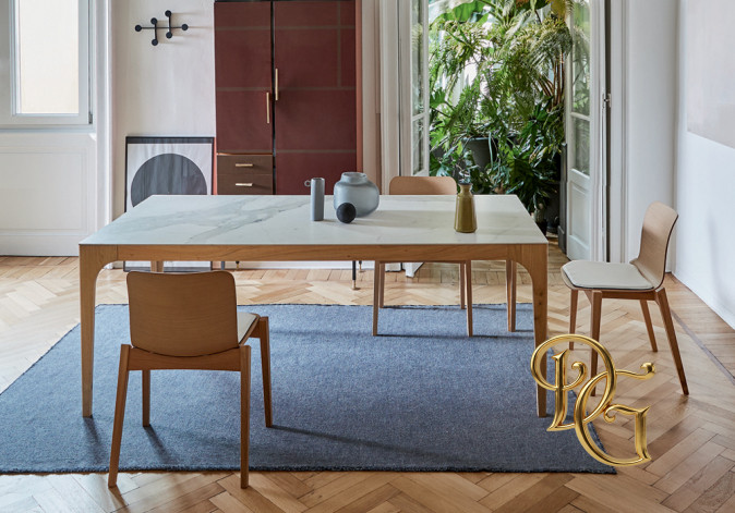 Стол обеденный Cargo