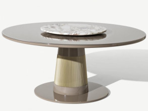 Стол обеденный Turner