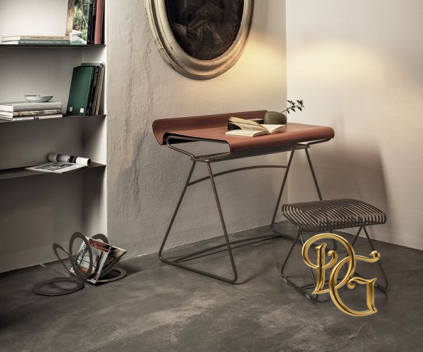 Стол письменный Taylor