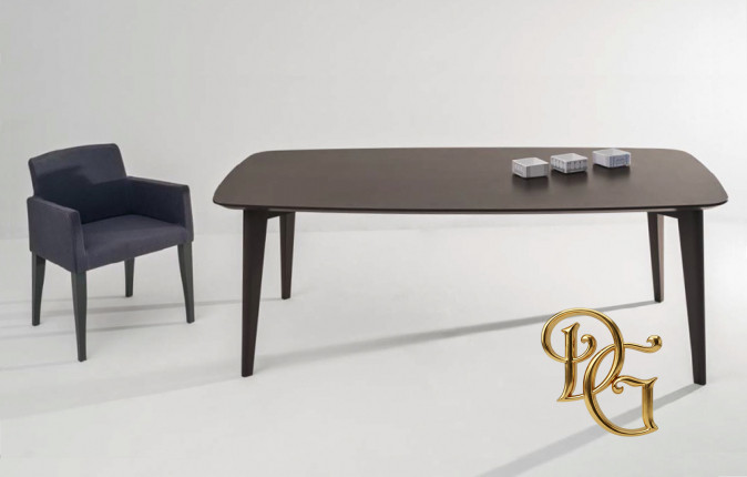 Стол обеденный Renato