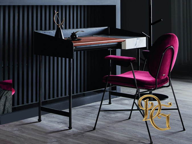 Стол письменный Secret