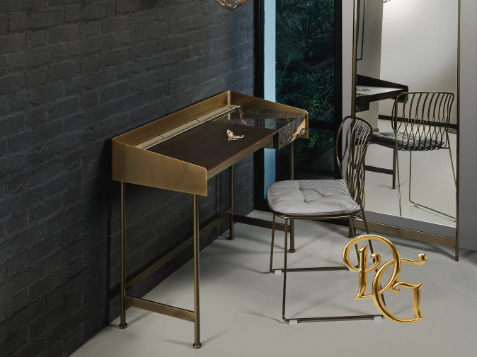 Стол письменный Secret