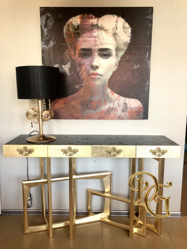 Консоль Metropolis Black/Gold