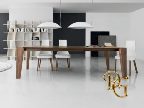 Стол обеденный Plus