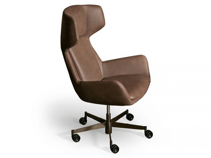 Кресло руководителя Newton