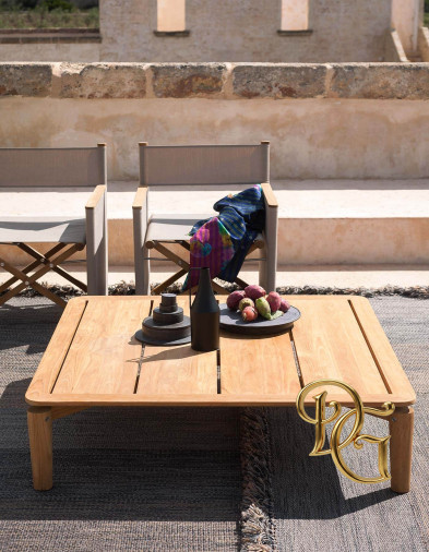 Столик журнальный Levante