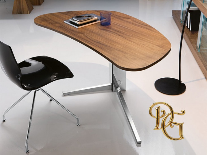 Стол письменный Malibu