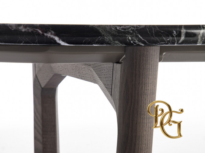 Столик журнальный Savini