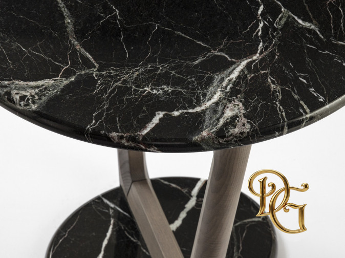 Столик журнальный Savini