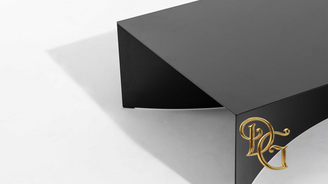 Столик журнальный Void Poletti