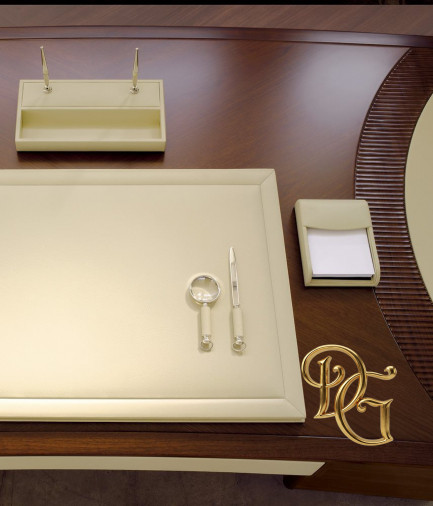 Стол письменный Planet Limited Edition