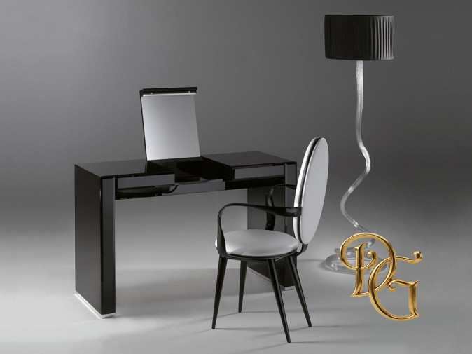 Туалетный столик Avantgarde