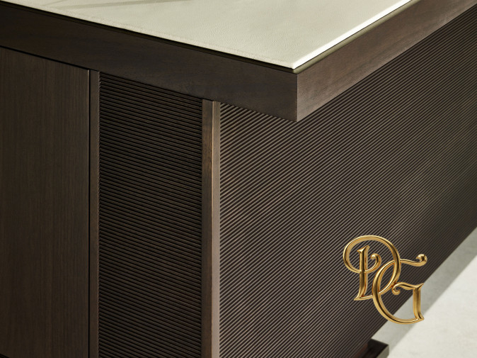 Стол письменный I.C.S.