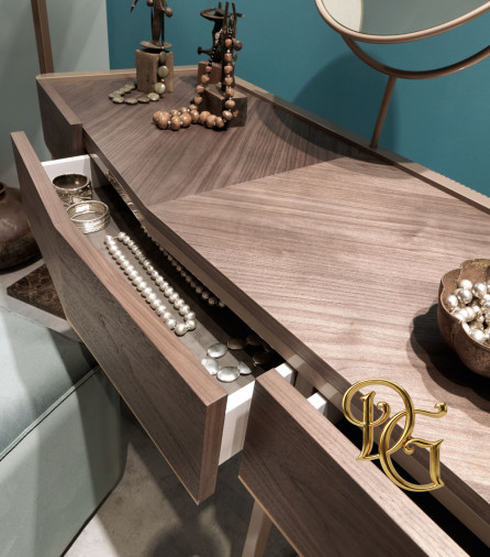 Туалетный столик Beverly