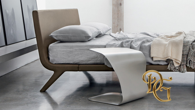 Столик журнальный Duffy