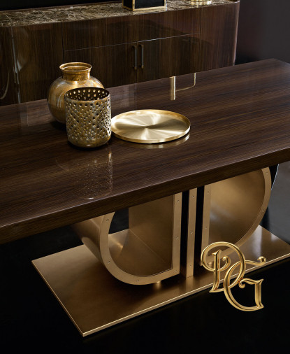 Стол обеденный Monogram