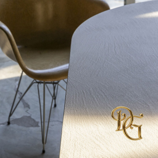 Стол обеденный Elephante