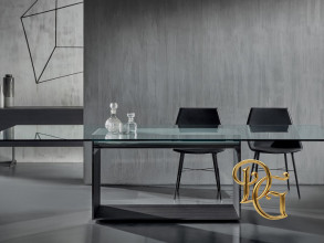 Стол обеденный Judd