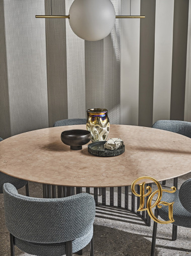 Стол обеденный Roma Gold