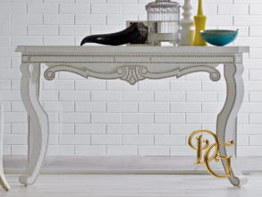 Консоль Mythos