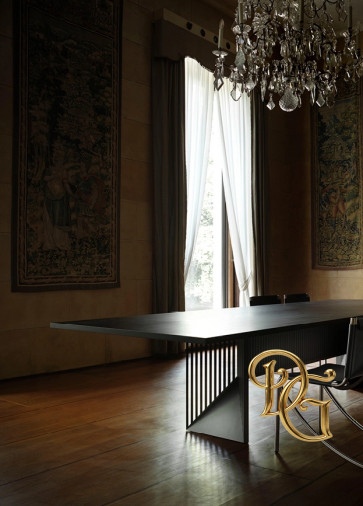 Стол обеденный Maestro