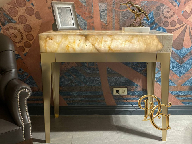 Консоль Gorky Onyx