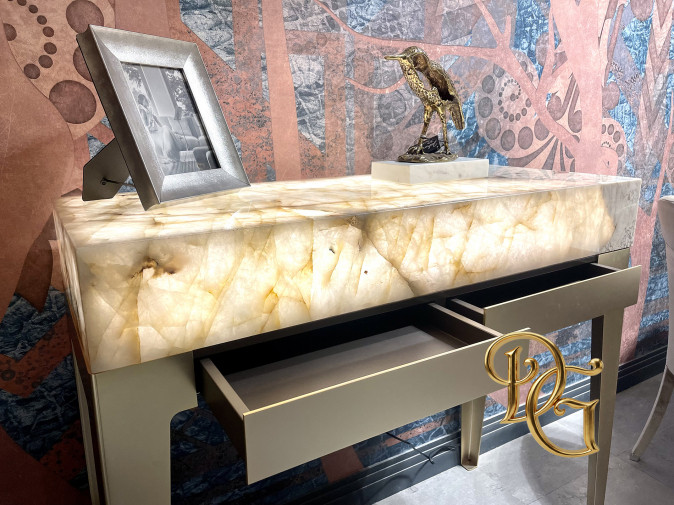 Консоль Gorky Onyx