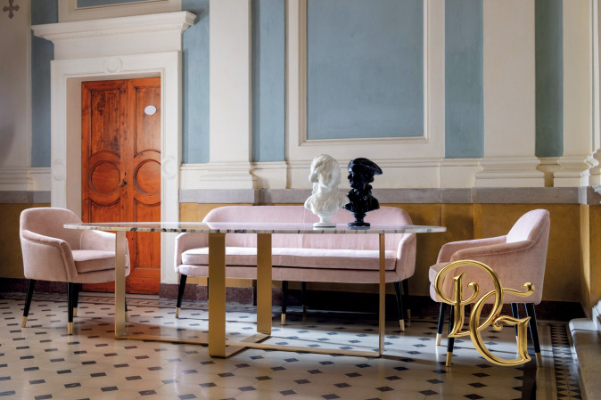 Стол обеденный Pierre