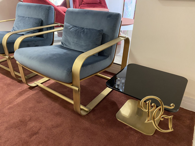 Столик журнальный Salina