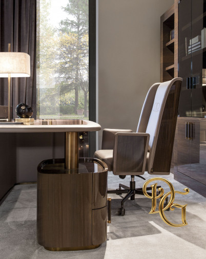 Стол письменный Monica