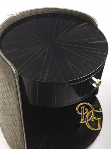 Тумбочка Contarini